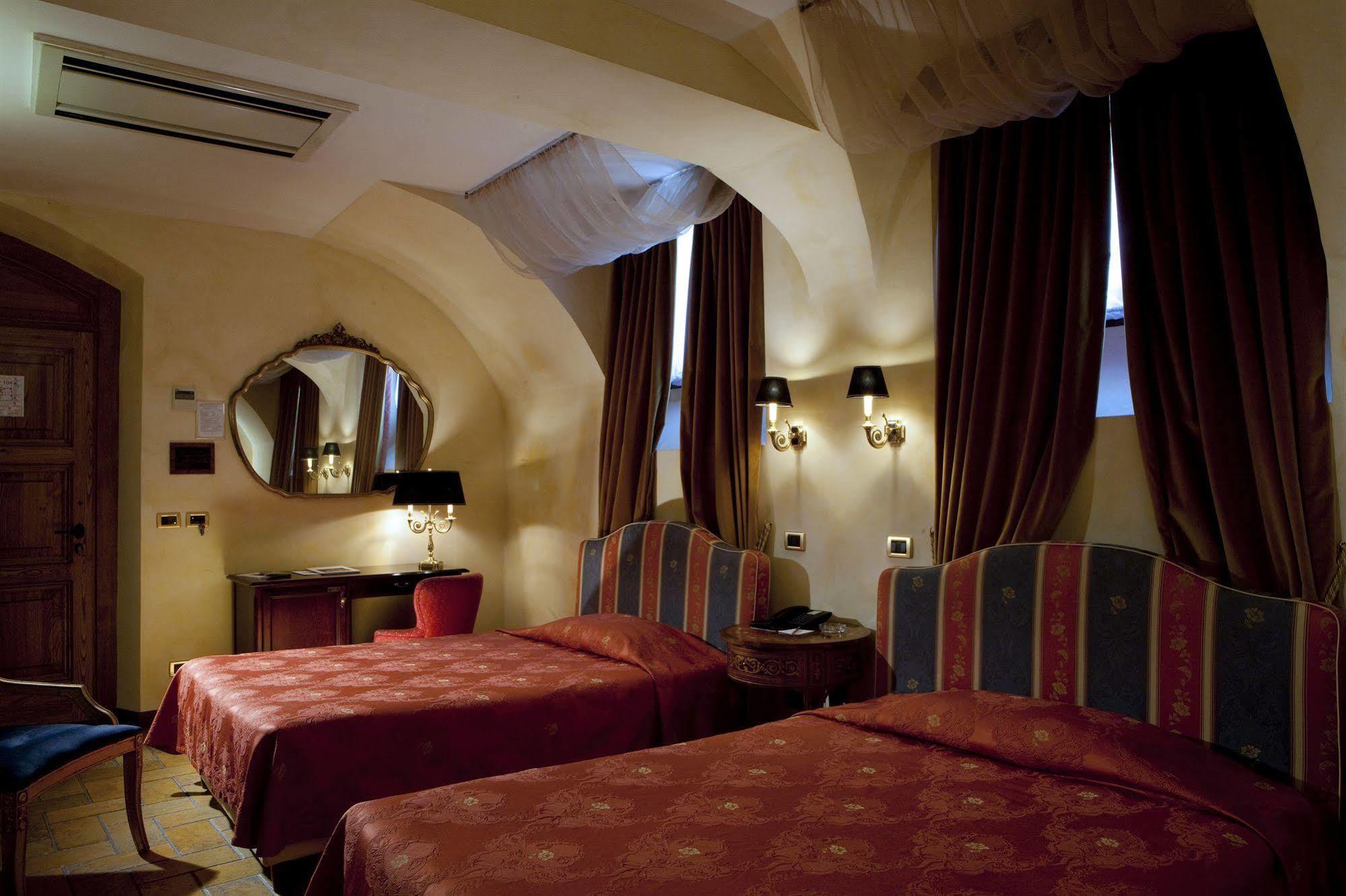 Castello Della Castelluccia Hotel Rome Exterior photo